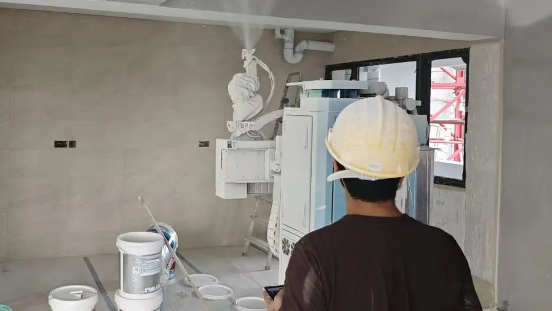 蔚建喷涂机器人中标新加坡建屋发展局（HDB）首个建筑机器人集采项目