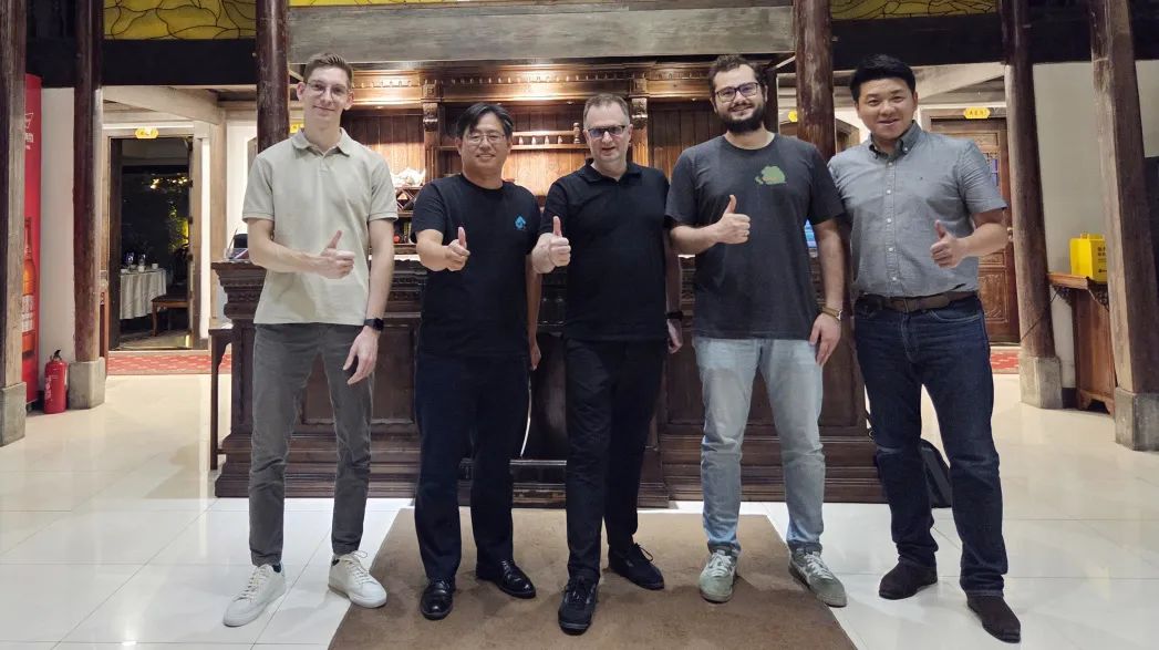 德国雷根斯堡应用科学大学教授Thomas Linner来蔚建学术交流