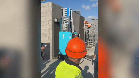 上海建工杯建筑机器人实战应用竞赛 蔚建建筑机器人独揽抹灰、喷涂两个金奖