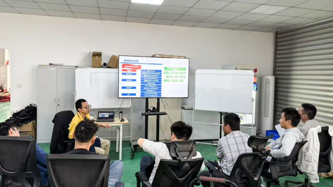 Wei Jian high-wall spray painting robot, empowering intelligent upgrade of large space spray painting(图9) Wei Jian high-wall spray painting robot, empowering intelligent upgrade of large space spray painting(图9)