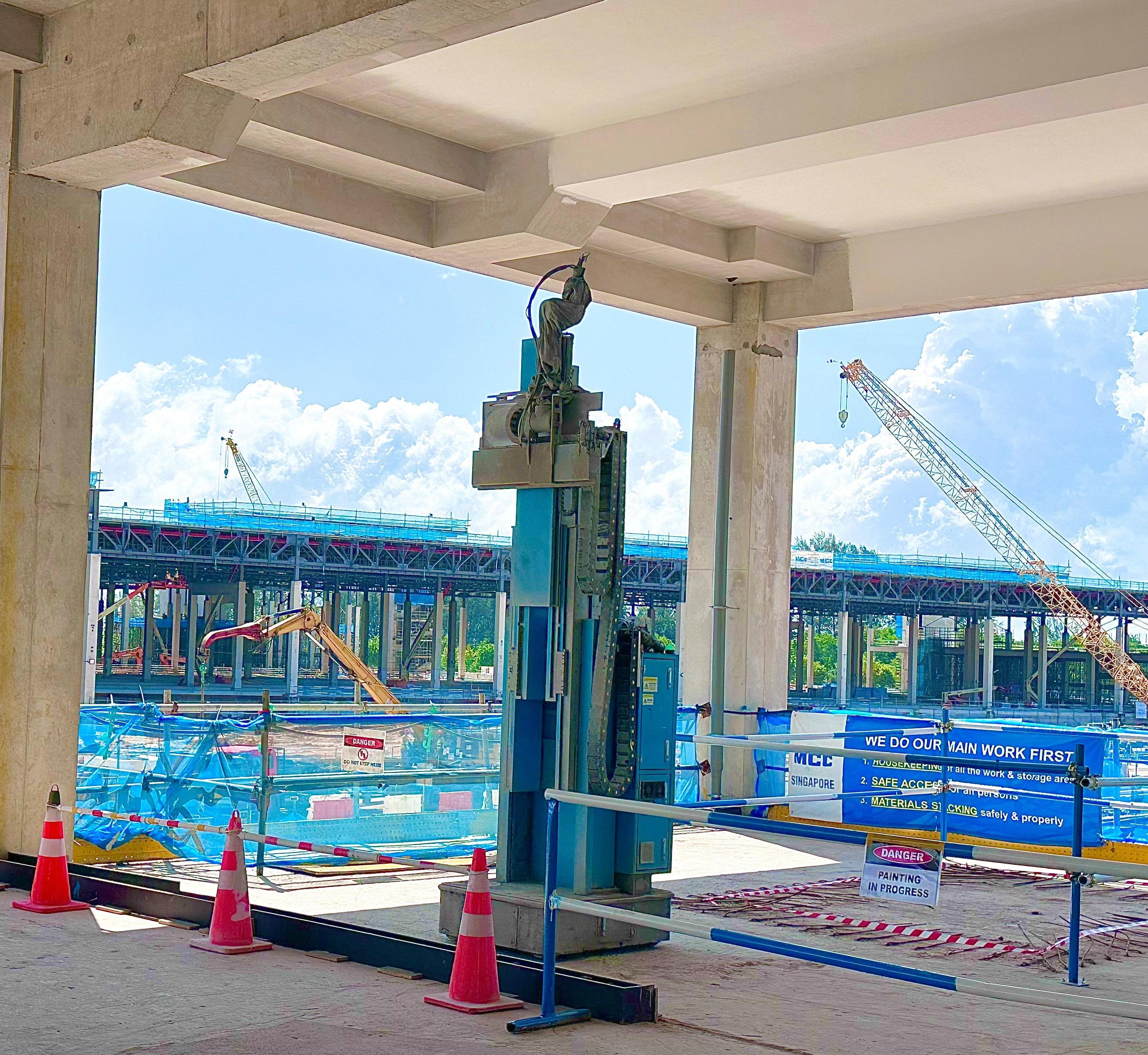 The Singapore subway project has fully introduced robots, and the Weijian spraying robot has been successfully applied on the cross island line!(图3) The Singapore subway project has fully introduced robots, and the Weijian spraying robot has been successfully applied on the cross island line!(图3)