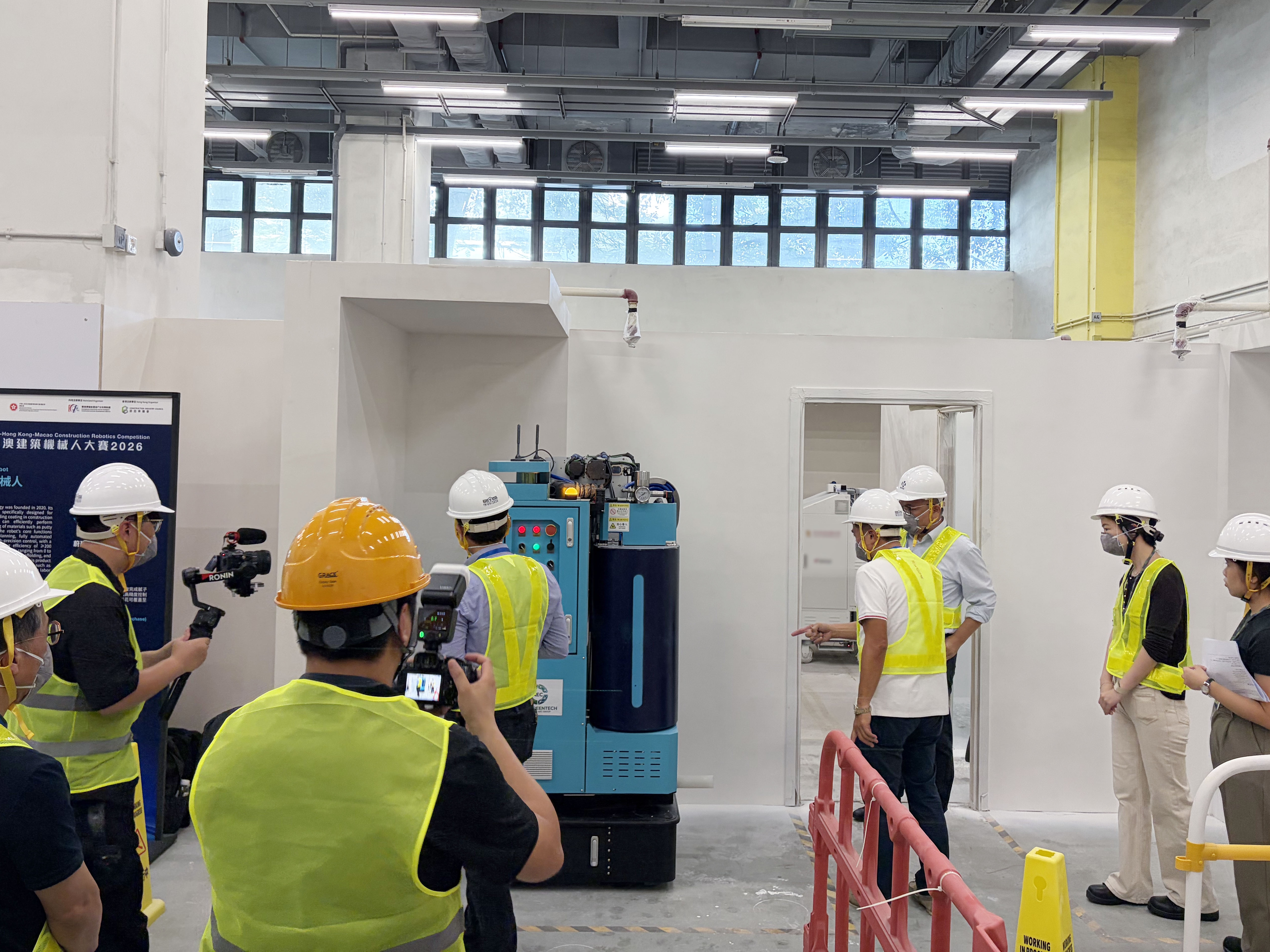 以“质”取胜：蔚建喷涂机器人获粤港澳建筑机器人大赛香港赛区“质量之星”(图3)